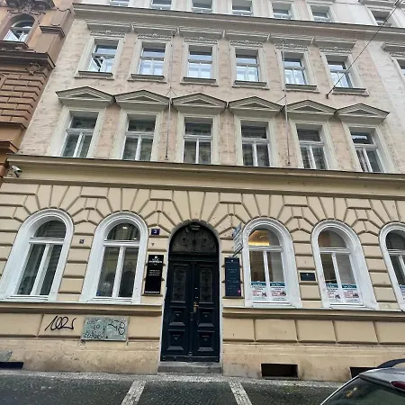 Holec * Praga