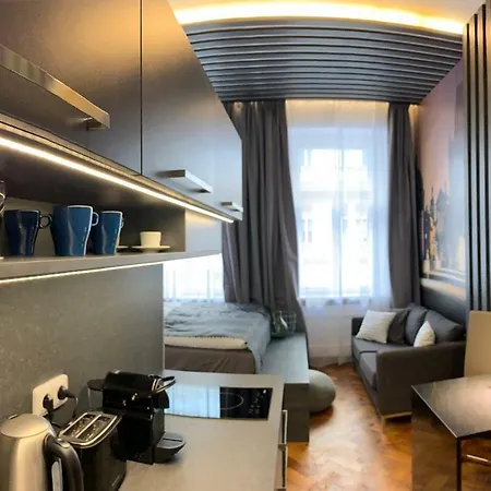 Holec Apartment *